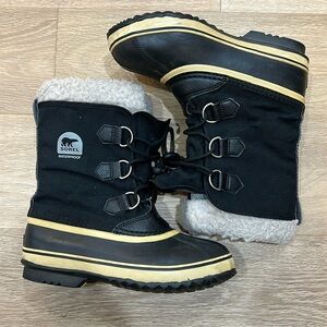 Sorel Youth Yoot Pac Winter Snow Boots. Sz 4